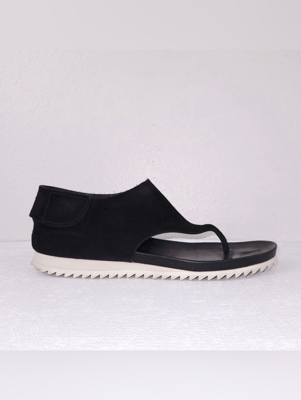 Pedro Garcia Jone Thong Sandals US 8.5 Black Suede Flats
